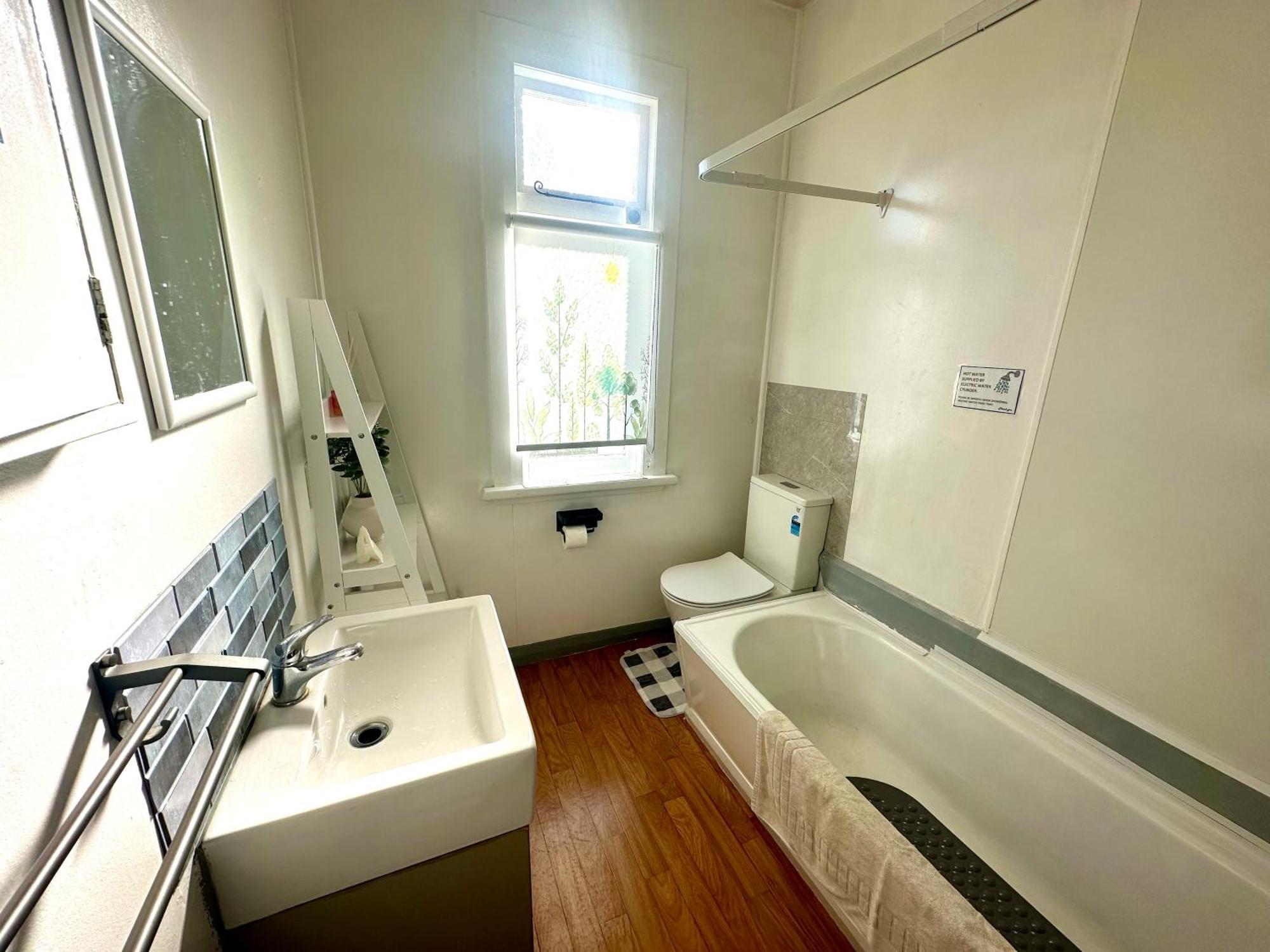 Rs Two-Bedroom Apartment Palmerston North Buitenkant foto